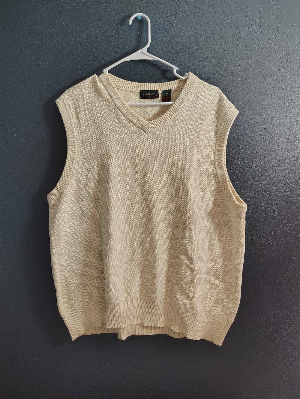 Saddlebred Grandpa Cotton Knit Preppy V-Neck Sweater Vest in Cream